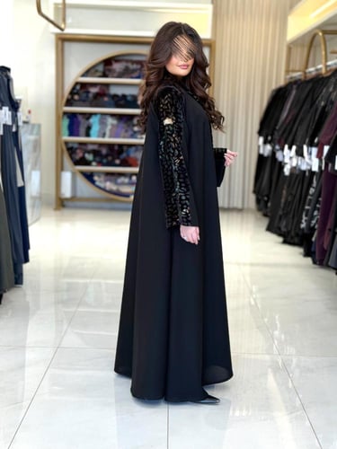 عباية غلا بقماش كريب الاناقه تدخيلات مخمل زيتي