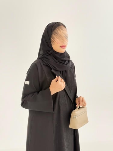 عباية مسار بقماش كريب الاناقة تدخيلات شاكيرا 2