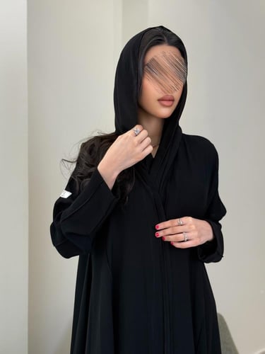 عباية نوران بقماش كريب الابداع ببنسات اسود