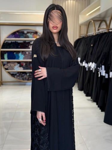 كولكشن العيد | عباية سيلين بقماش بلاك بيري تدخيلات...