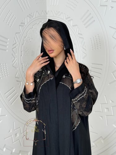 عباية وعد بقماش لنن بحياكه يدويه