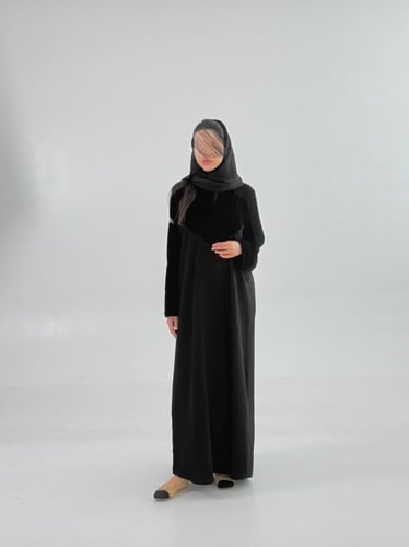 عباية ليلار بقماش مخمل كوري تدخيلات شاكيرا مقلم