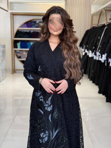 كولكشن العيد | عباية اشجان بقماش دنتل مزين بشك 2