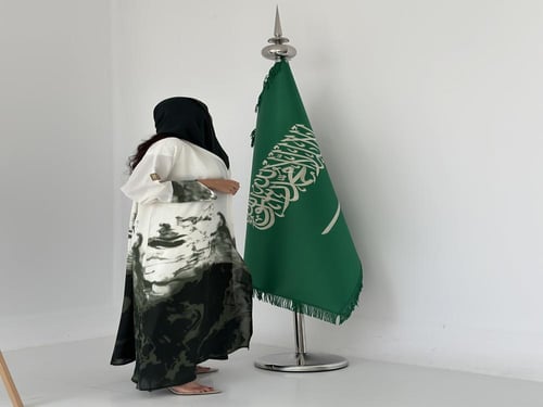 National day abaya | عباية الحمر