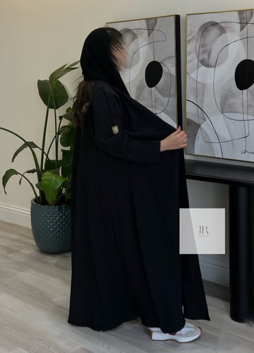 عباية بقماش كريب دنسون - اسود