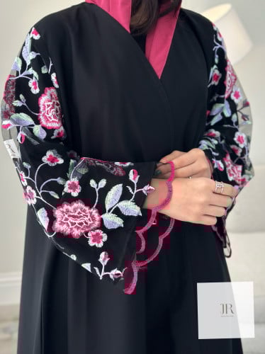 عباية الفوشي تطريز اكمام ملون