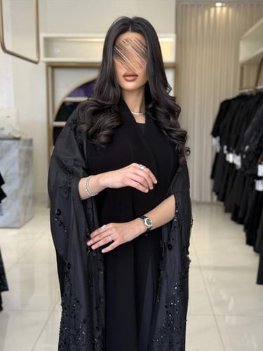 كولكشن العيد | عباية رانيا بقماش كريب سرميك بشك اس...