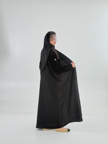 عباية ليلار بقماش مخمل كوري تدخيلات شاكيرا مقلم