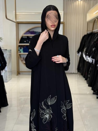 عباية اروى بقماش كريب الابداع بتطريز عنابي