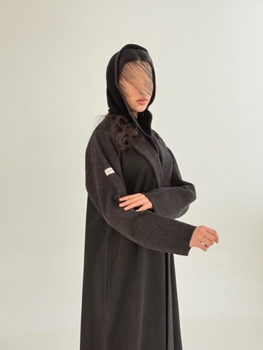 عباية يسرى بقماش جوخ مع شامواه شتوي اسود