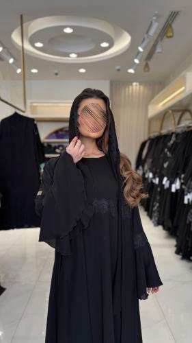 عباية مسره بقماش بلاك بيري كم فرنسي بتطرز اسود