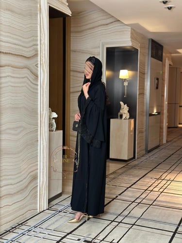 عباية رونق بقماش انترنت مع دانتيل