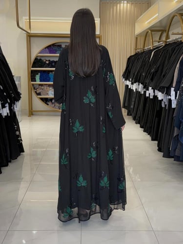 كولكشن العيد | عباية حنان بقماش شيفون مبطن مزين بش...