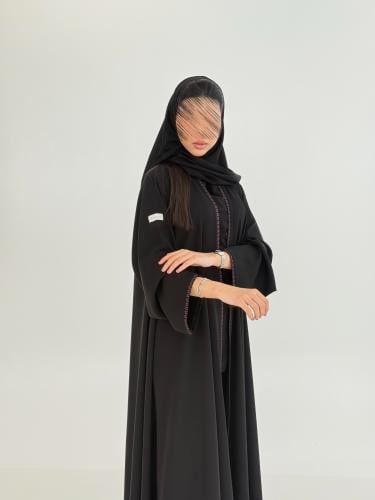 عباية سلطانه بقماش انترنت كويتي بتطريز ناعم كم ضيق...