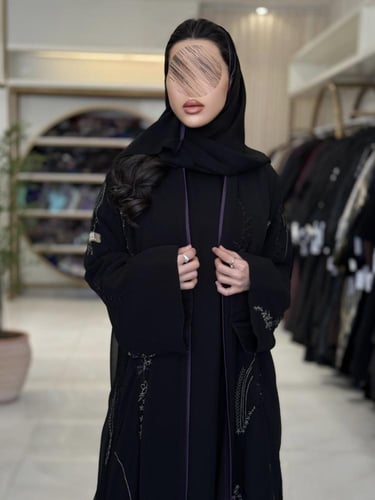 عباية تورد بقماش شيفون مبطن بتطريز موف