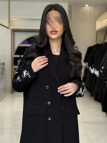 كولكشن العيد | عباية تسنيم بقماش كريب رموش بشك ولو...