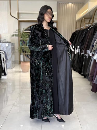 عباية الفاتنه بقماش شيفون مخمل ياباني اخضر