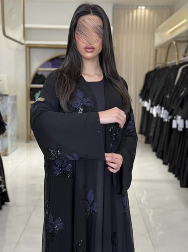 كولكشن العيد | عباية حنان بقماش شيفون مبطن مزين بش...