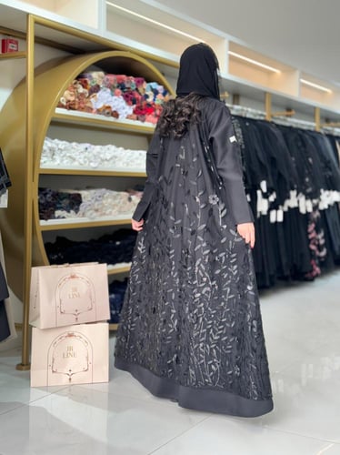 عباية سدرا بقماش تفته ناعم بتل ترتر