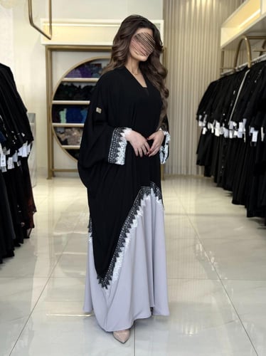 كولكشن العيد | عباية شامخه بقماش بلاك بيري مع كريب...