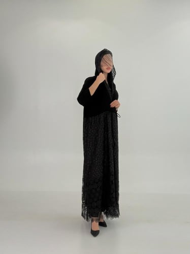 عباية دلع بقماش كريب ملكي تدخيلات جبير ملكي 4