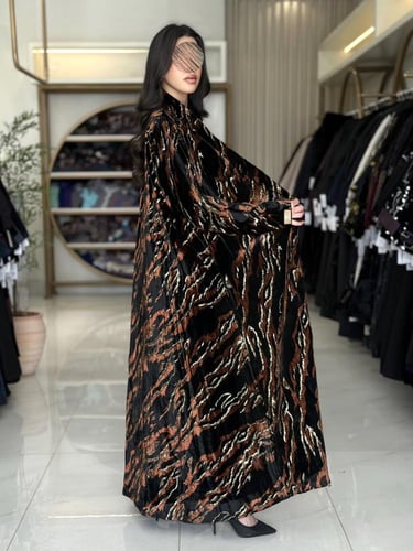 كولكشن العيد | عباية زينه بقماش شيفون مخمل بلمعه ا...