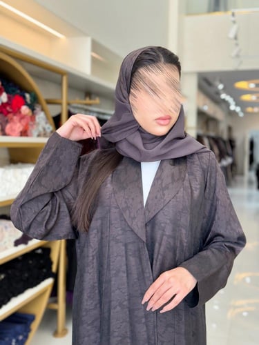 عباية رواء بقماش كريب حرير مشجر رصاصي