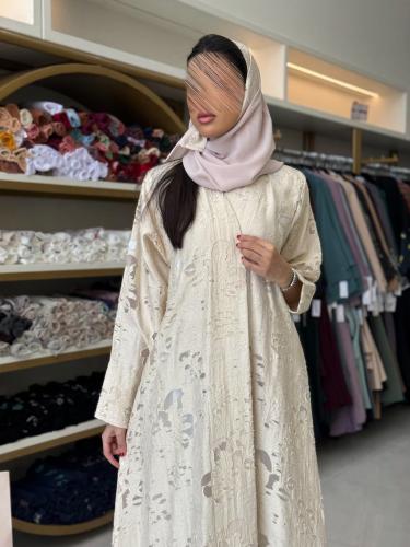 عباية فرات بقماش اورجنزا فلوك مخرم بيج فاتح