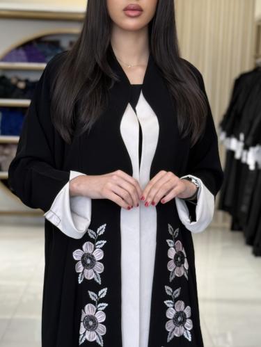 كولكشن العيد | عباية حلا بقماش كريب ملكي بتطريز وش...