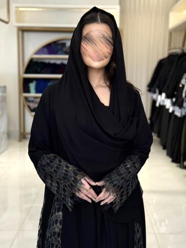 كولكشن العيد |عباية منيه بقماش كريب ملكي تدخيلات د...