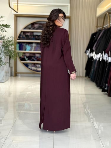 بليزر | عباية اسماء بقماش كريب باربي مزين بصدف برغ...