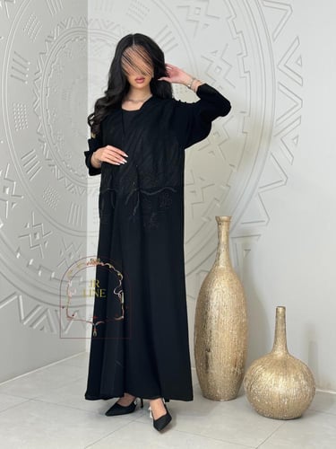 عباية كريستينا بقماش كريب الابداع بشك