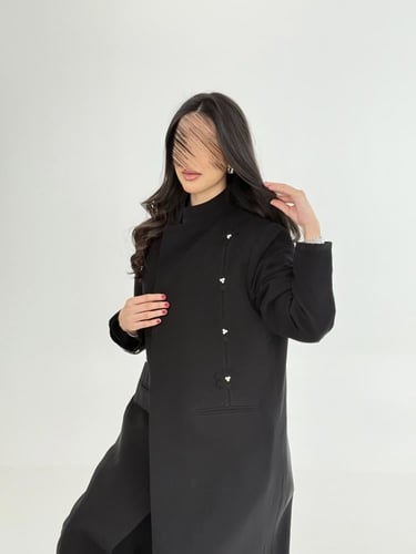 بليزر | عباية منيره بقماش كريب رموش ملكي مزين بورد...