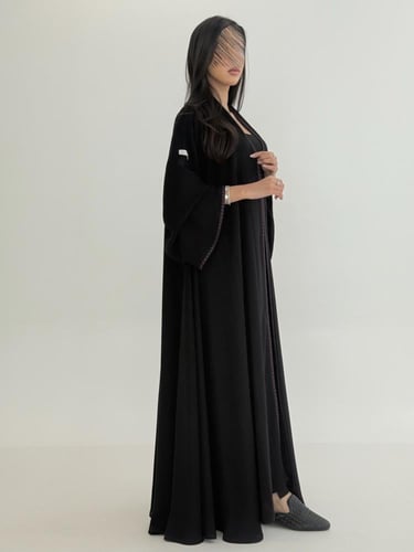 عباية سلطانه بقماش انترنت كويتي بتطريز ناعم موف