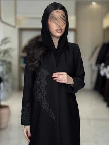 كولكشن العيد | عباية امنيه بقماش كريب ايطالي بشك