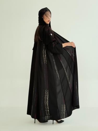 عباية ناديه بقماش كريب ملكي تدخيلات كريب مطرز عناب...