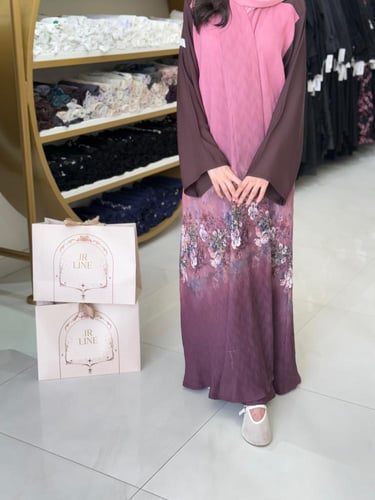 عباية نايله بقماش برنت كسرات بلاسيه وردي غامق