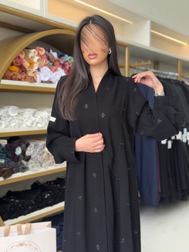 عباية رباب بقماش كريب الابداع مطرز اسود