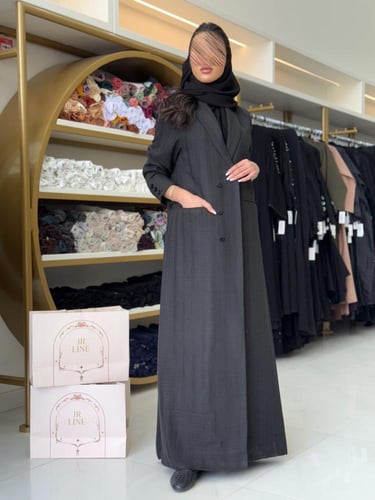 عباية وجدان بليزر بقماش كريب فلوك خطوط