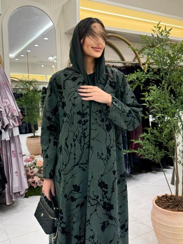 بليزر | عباية سما بقماش شامواه مورد مخمل زيتي