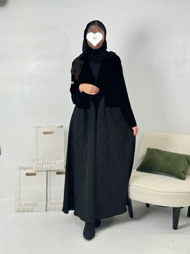 تشكيلة شتاء 2024 - عباية بيرين جاكار ومخمل اسود