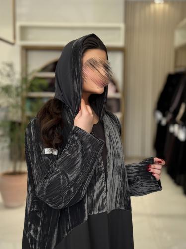 عباية ايلينا بقماش مخمل مكسر مع كريب ايطالي رمادي