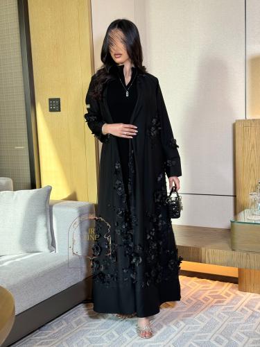 عباية فاليريا بقماش كريب دانسون بتل ملكي