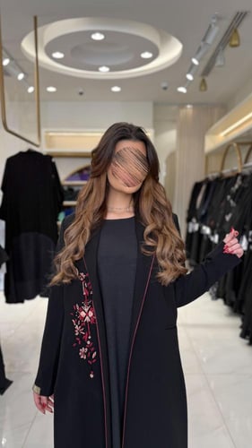 عباية جوليا