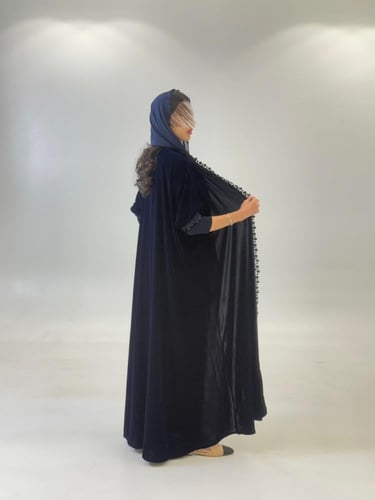 عباية سيلار بقماش مخمل كوري كم استرتش بدانتل كحلي
