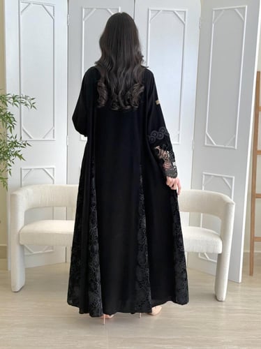 كولكشن العيد | عباية ميري بقماش كريب ملكي تدخيلات...