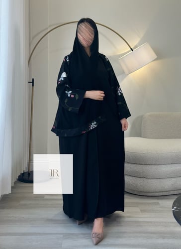 تشكيلة العيد | عباية الجوهرة ورود