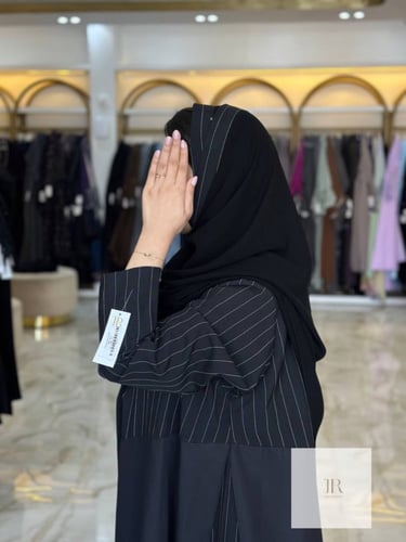 تشكيلة الصيف | بليزر سبيشال تدخيلات كريب مقلم - اس...