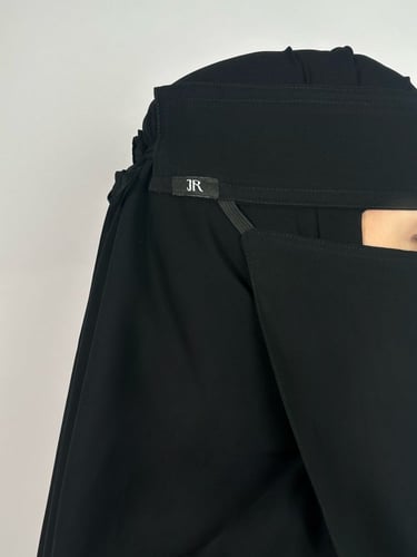 نقاب بقماش كوري بخط مائل - طويل