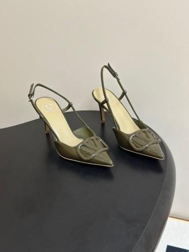 كعب فالنتينو من الاصدارات المحدوده valentino GO SIGNATURE